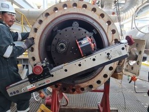 Mesin Mesin Flange Belah Ketupat Perbaikan Permukaan Reaktor Perbaikan Tangki Mendidih Tinggi Tujuh Menara